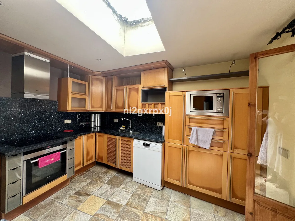 25267936-cb49-4828-a73f-e8a1a7e6983d