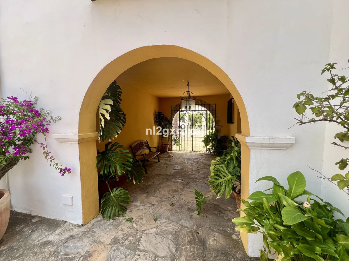 ab38b595-23ae-453c-b79d-d5c2c6383c25