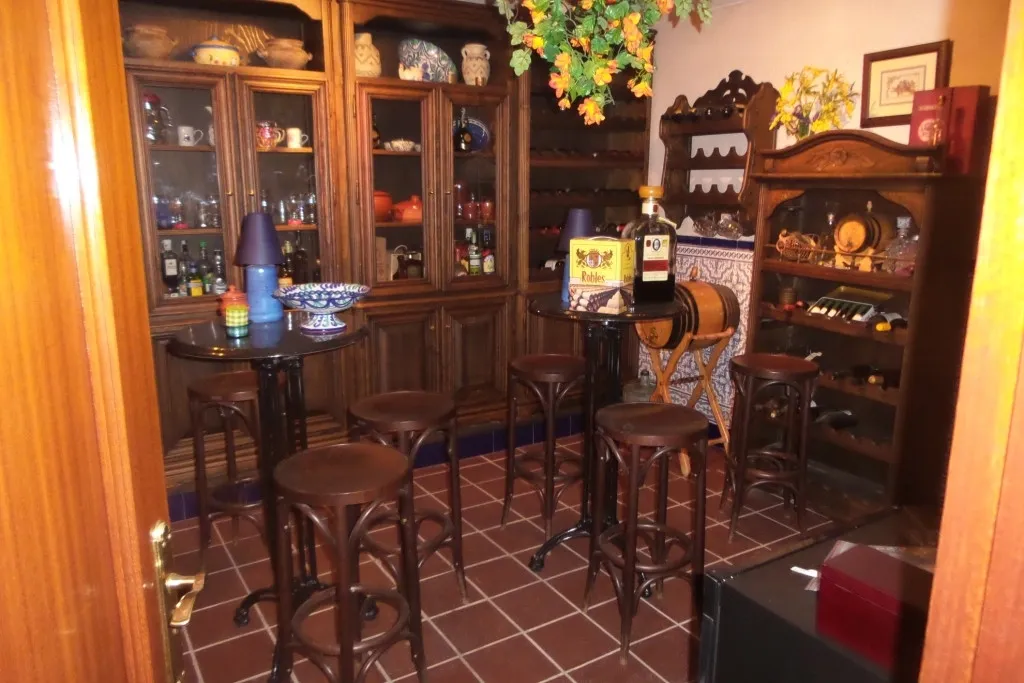 84aabd89-aa20-471d-b1b2-84754d34b21f