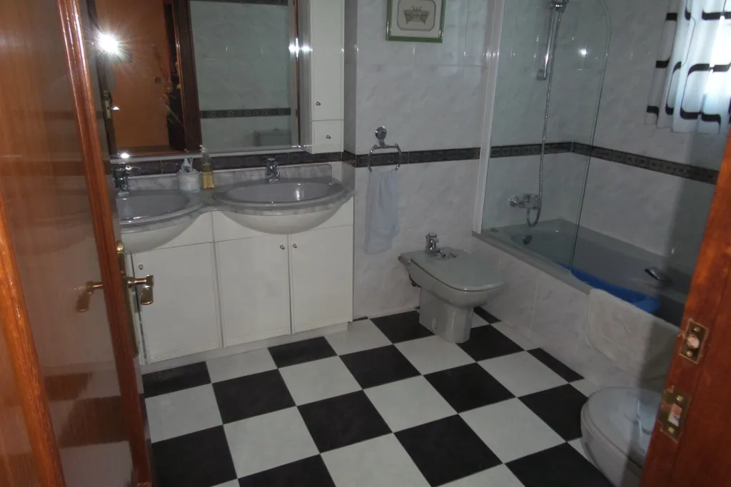 bd946773-c609-4bde-bf78-c3383764709d