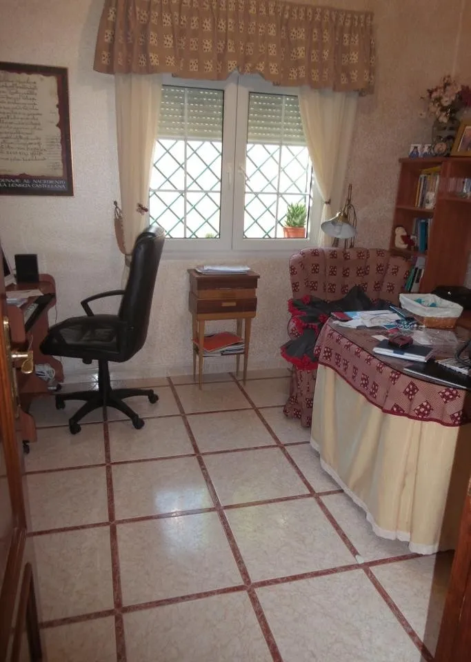 cb9243c8-84a3-4747-aaa5-3fe84a16b5b6