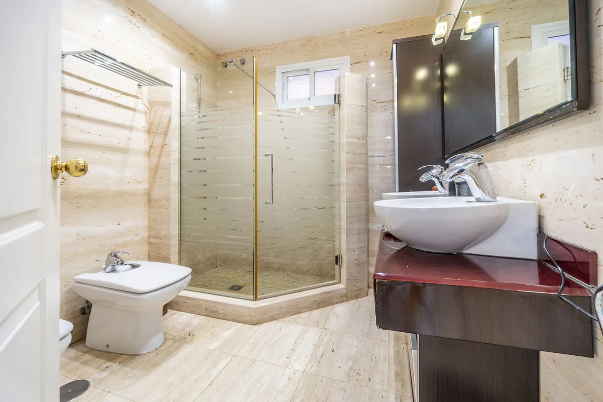 1af9ee75-37ca-4e7e-967f-cde31d55d8bd