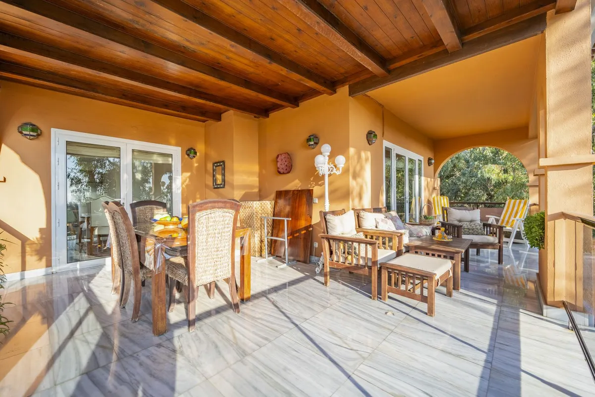 5dbe169f-8a58-4bb5-a7ca-f0d95683b694