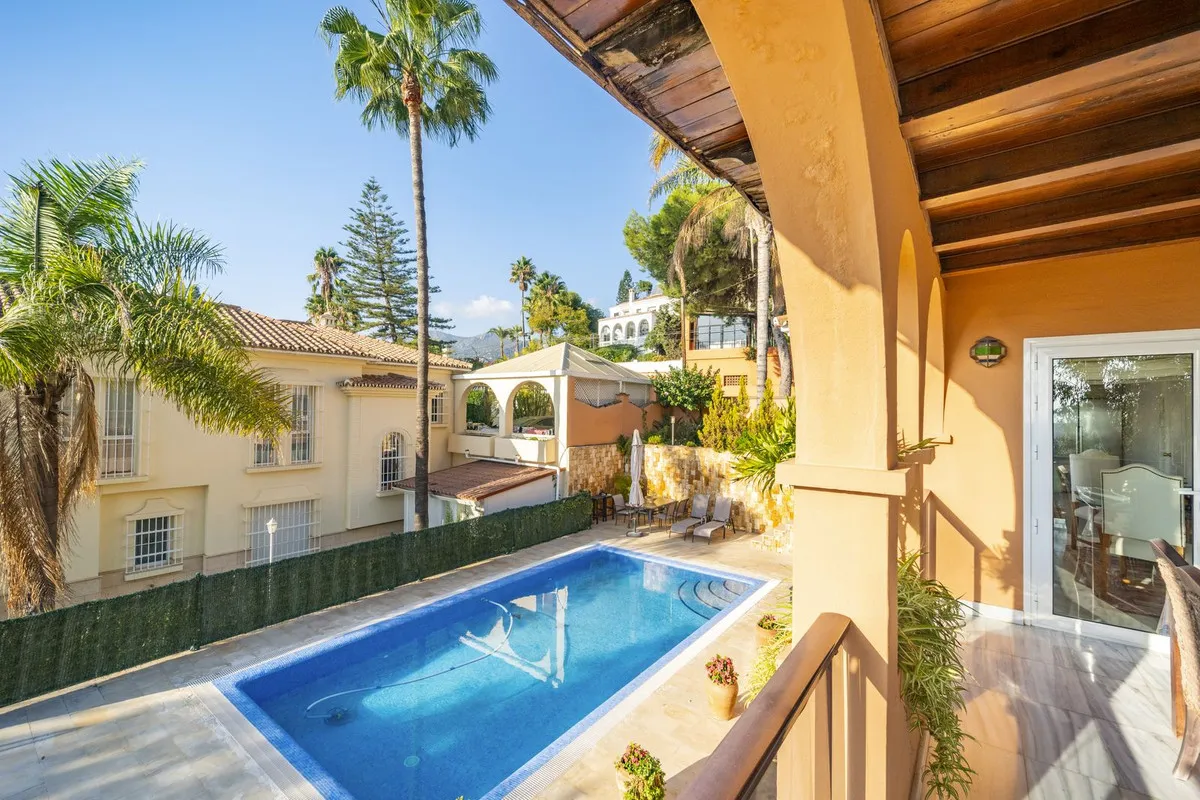 b03511a2-99e0-439f-854b-d0754ba5a20a