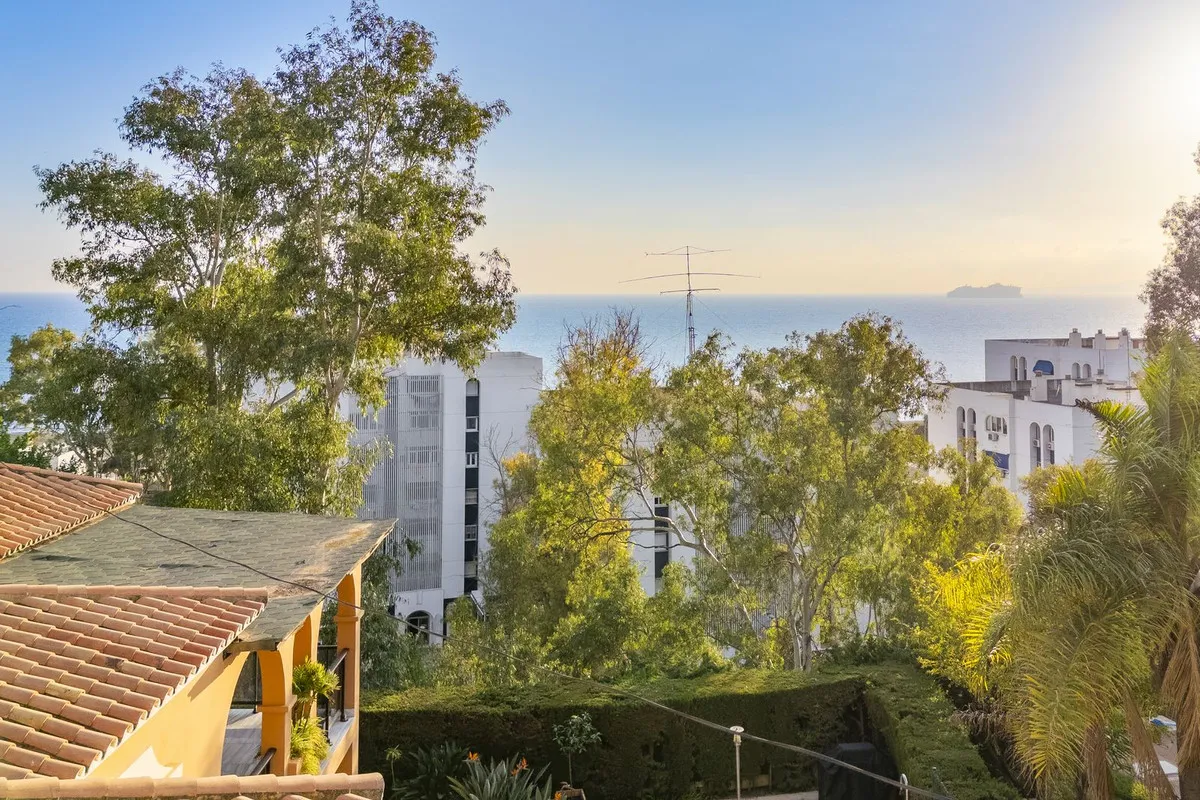 e81c0188-872e-4c10-b87b-c707dd9e6c67