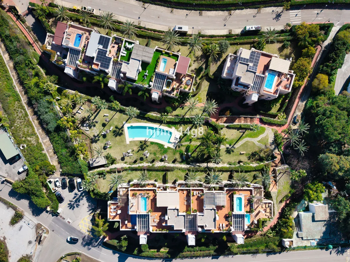 5064bd69-2142-476c-a0af-64488e5db452