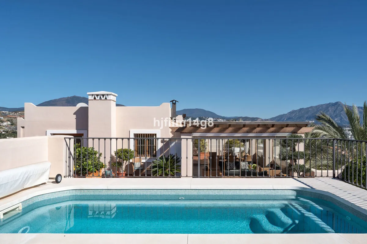 65496378-74b7-4740-bde9-cf99e562a0a7