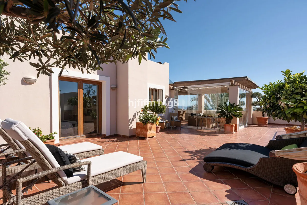 f7996461-0202-4408-8cd1-ba186524da36