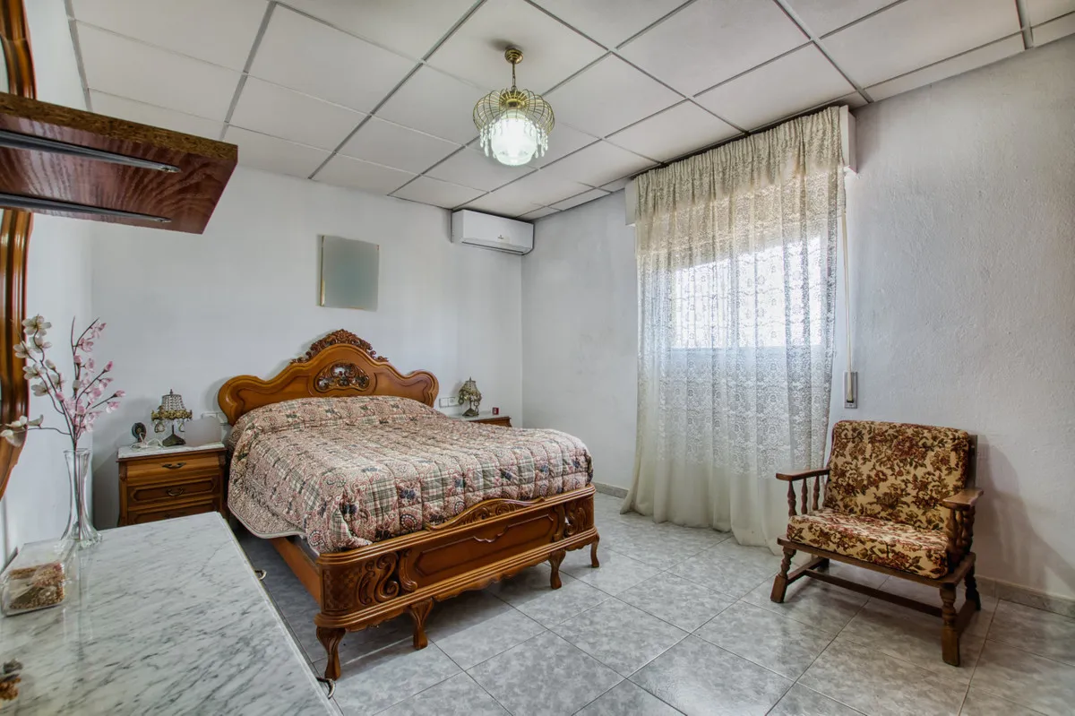 30d90f0c-2554-4ffb-827a-a7107d1eab18