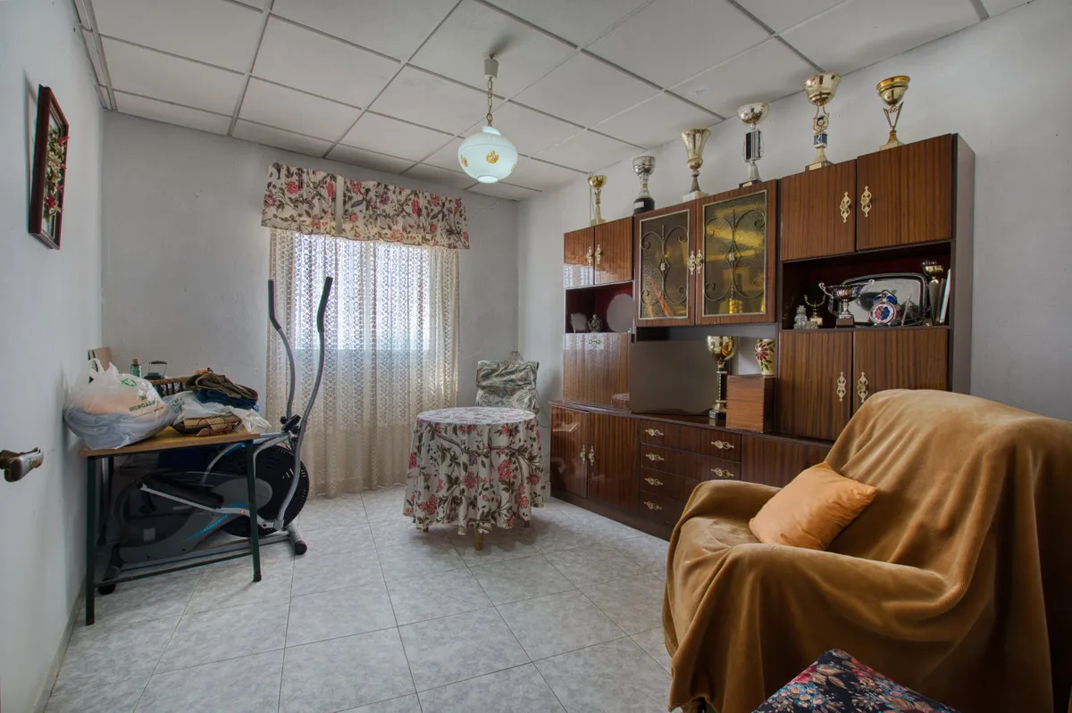 62e106db-dd26-4b91-a072-8135a5819b2e