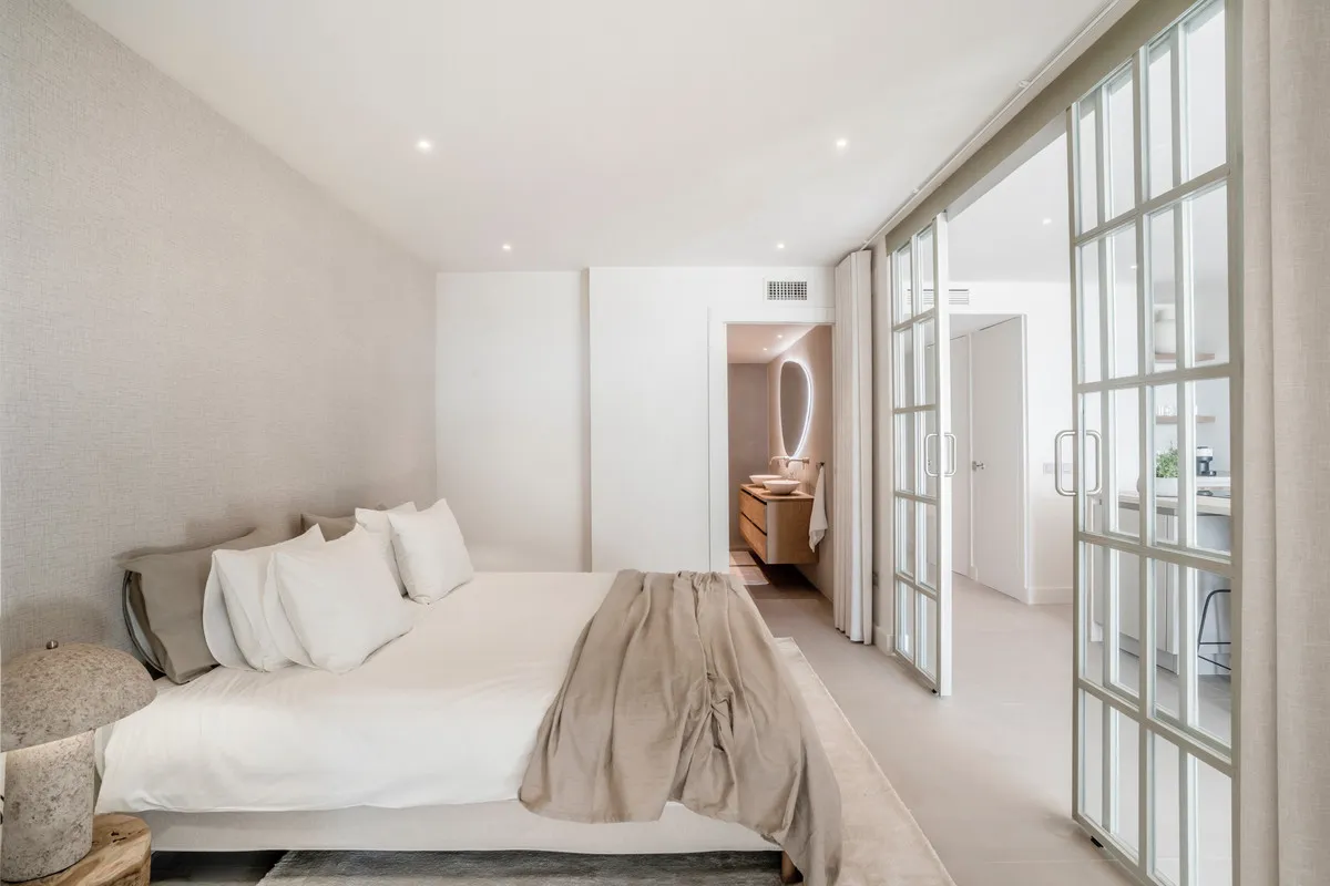 9b1afcf0-78b7-41f0-94e1-47ce102f1782