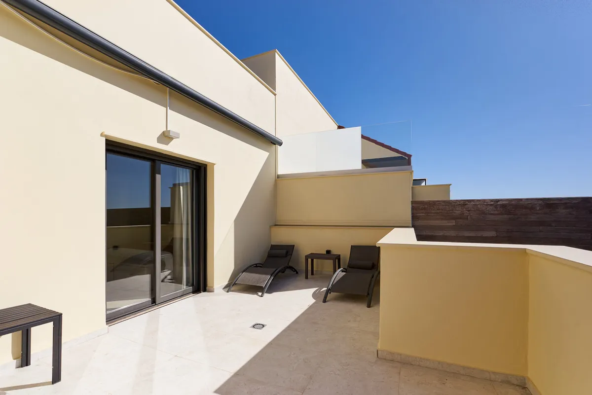 55945df3-10e5-471b-9954-b92a0fbb13e8