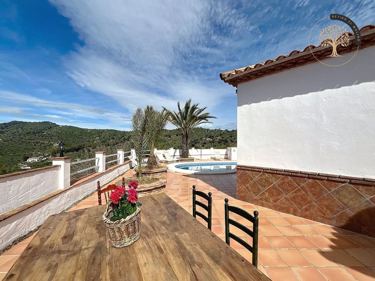 043db2a4-0dfa-4e8b-b974-dfbf0540aeae