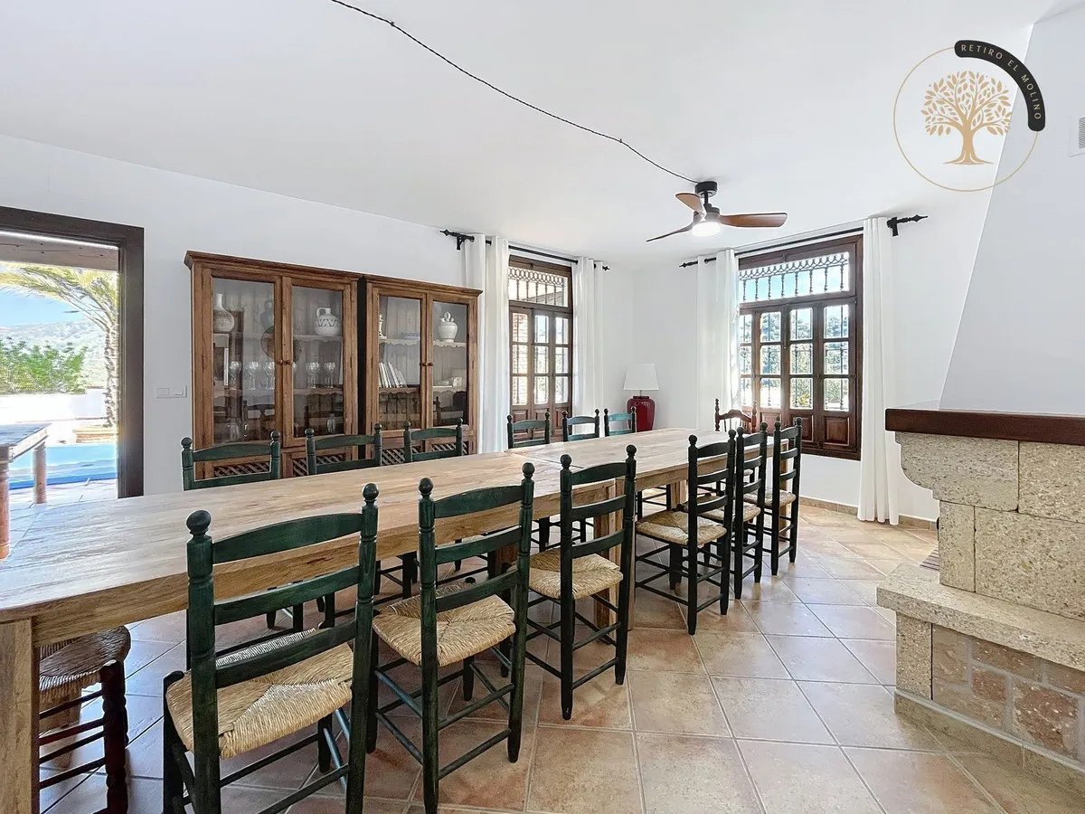 6b09aef6-474d-472b-8ab9-cd508c8beb3e