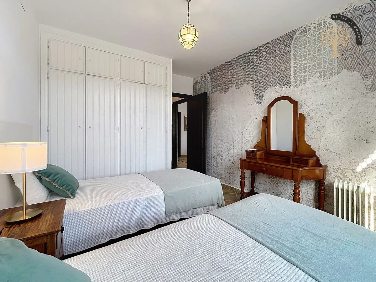 6c33d2d6-c071-4214-b283-1c20510d8555