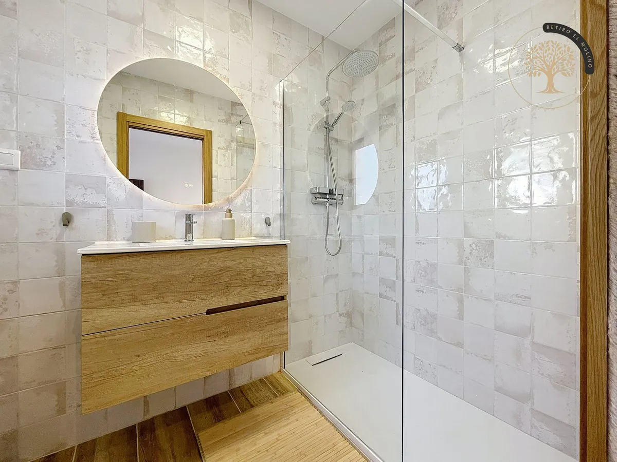 90f1c554-6fac-40da-a65d-8a073a209f6b