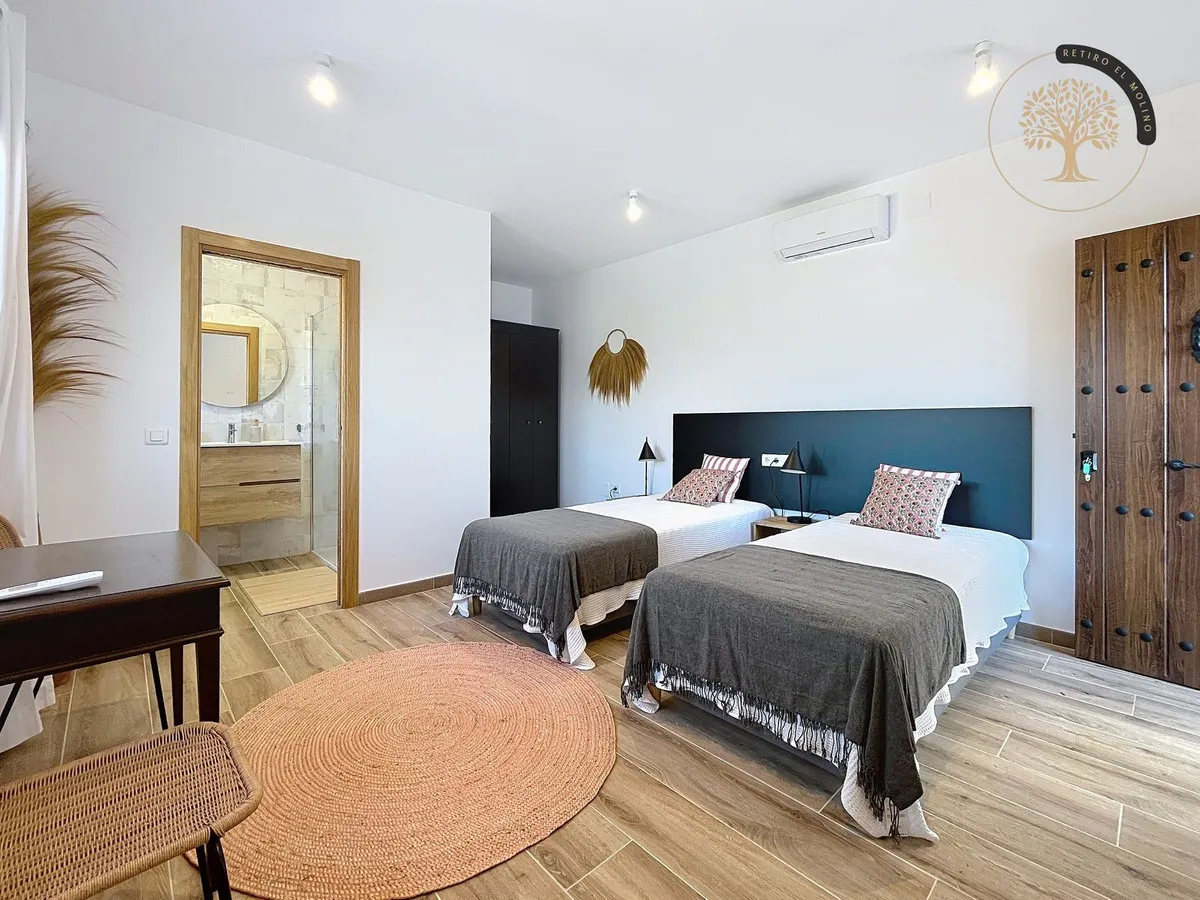 e0a9355d-4a28-4ae0-b6ce-8ddd1e87ca66