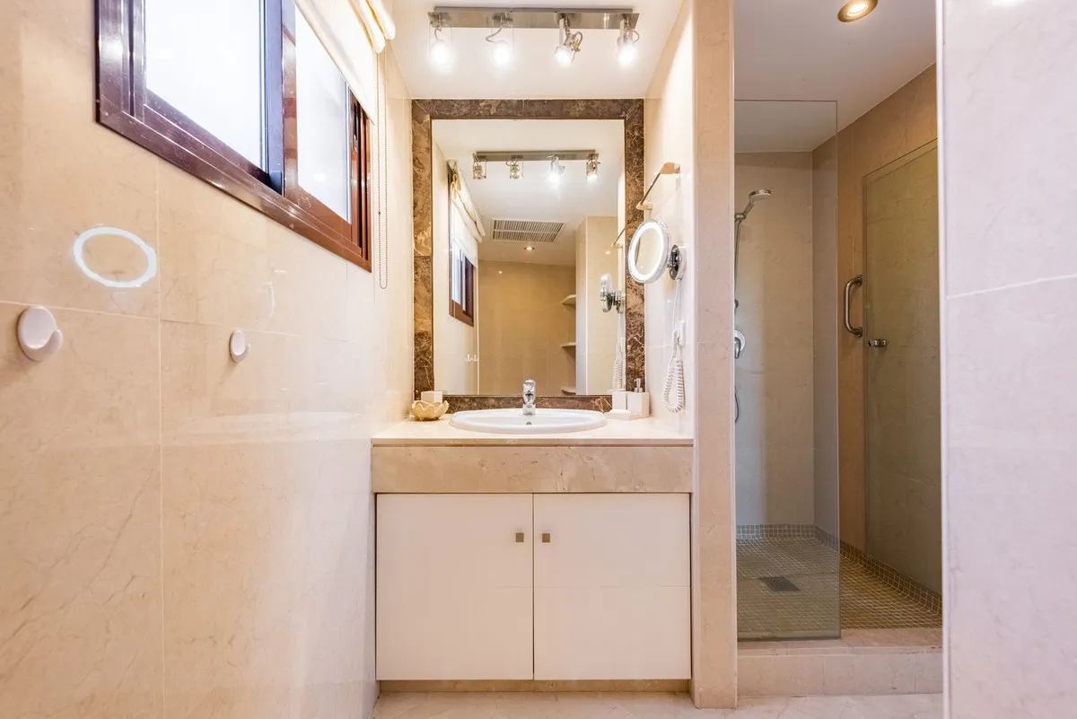 4d358e97-1405-4302-be7d-862891854663