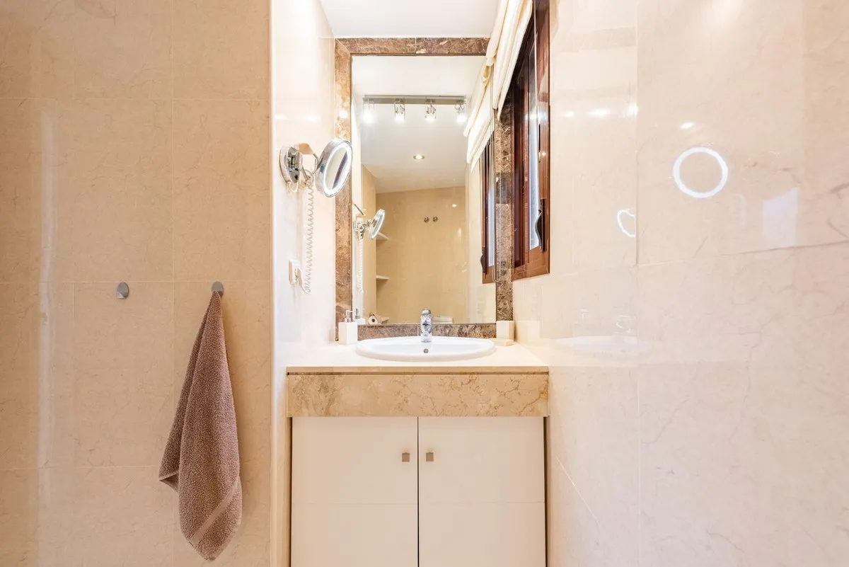 d2c9fb63-75cd-4482-8b92-84f930689e74