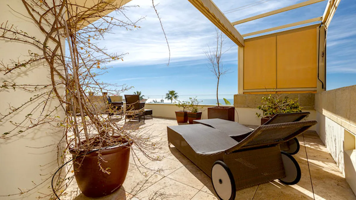 b0ff682b-c6f1-478f-a0f7-d1a26a7ebdfa