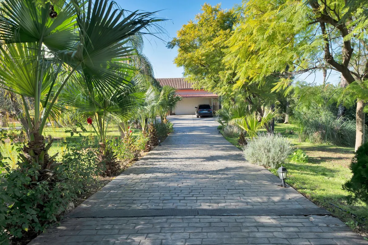 4e9a99c8-dd90-4d9b-b9fd-c51efdff0531