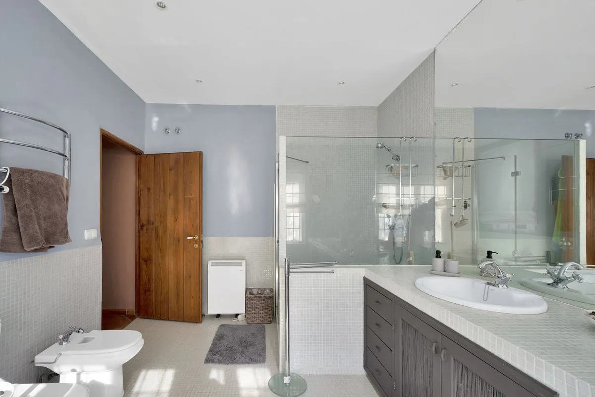 7edf71b6-c16d-4559-bc52-2d3e2f5f3df3