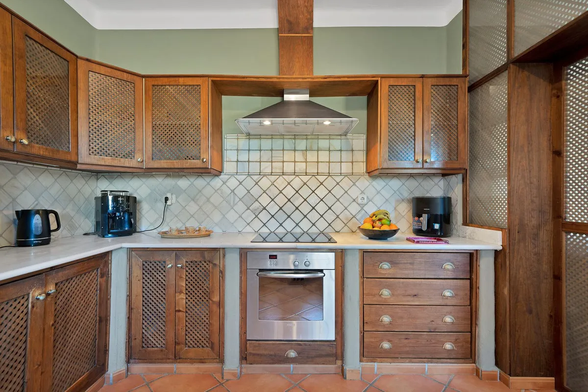 c861881e-d50c-46bf-80d5-7547b76eec67