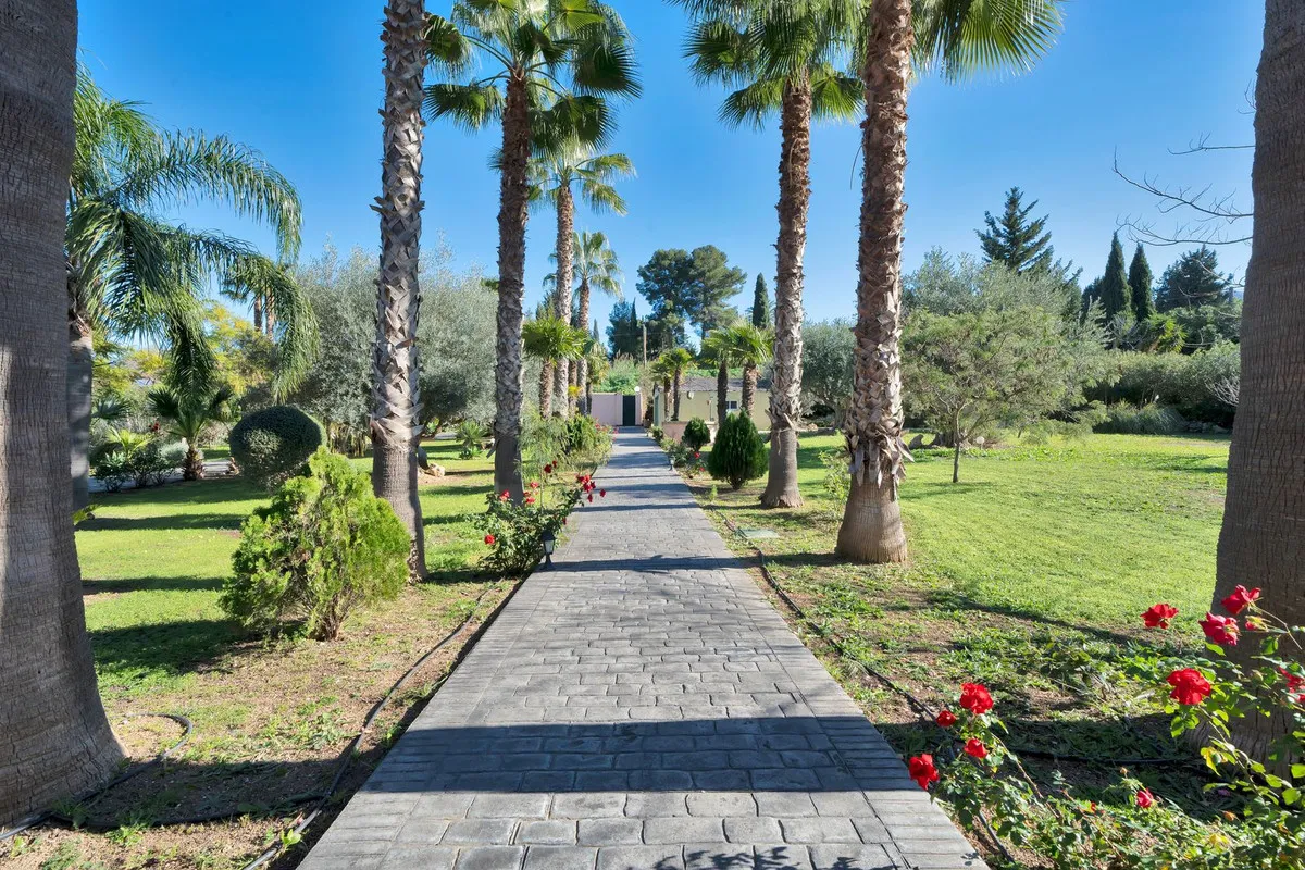 c958efce-6479-4306-ab1d-731c4a69504b