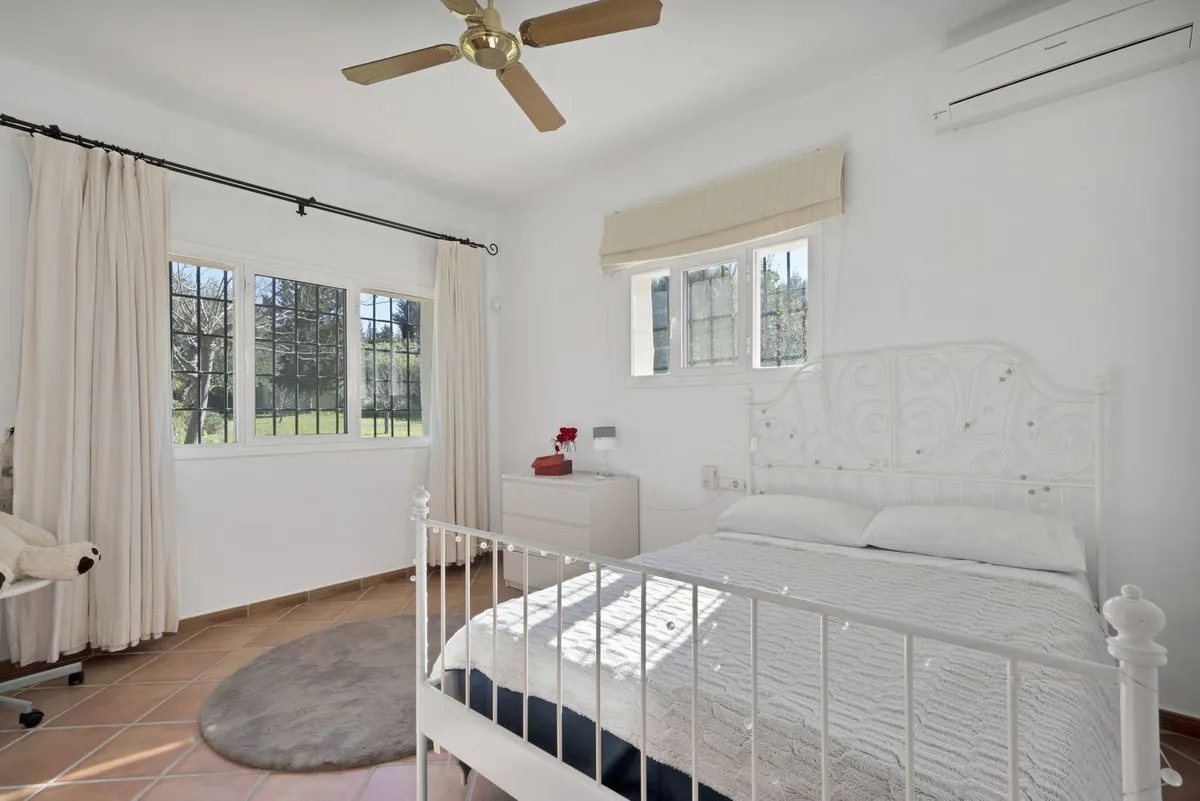 cf9e8a41-0d2e-462d-8892-953628d9f88f