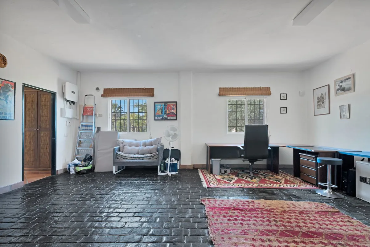 e2fcc3c6-0ab6-447d-b847-7c92a4b34da9