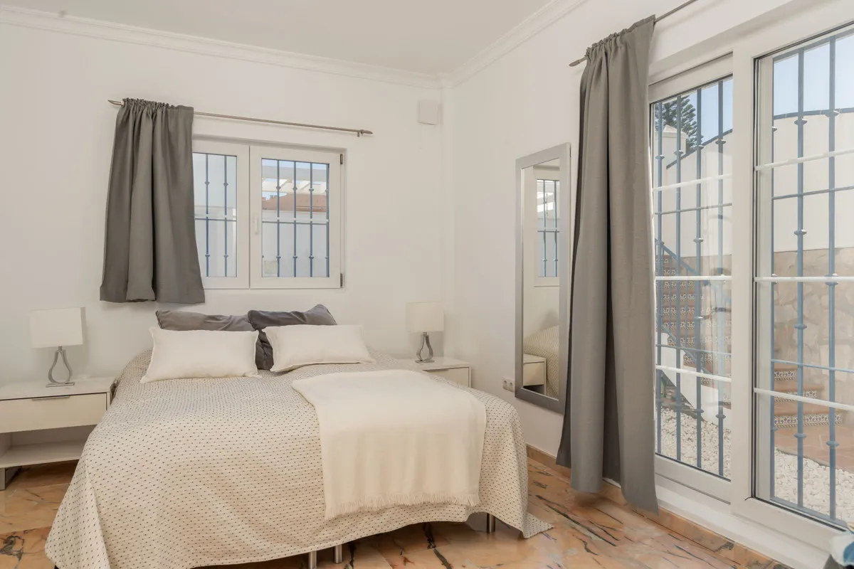 7c56ceb5-e2b2-4259-baea-59e8bead05c0