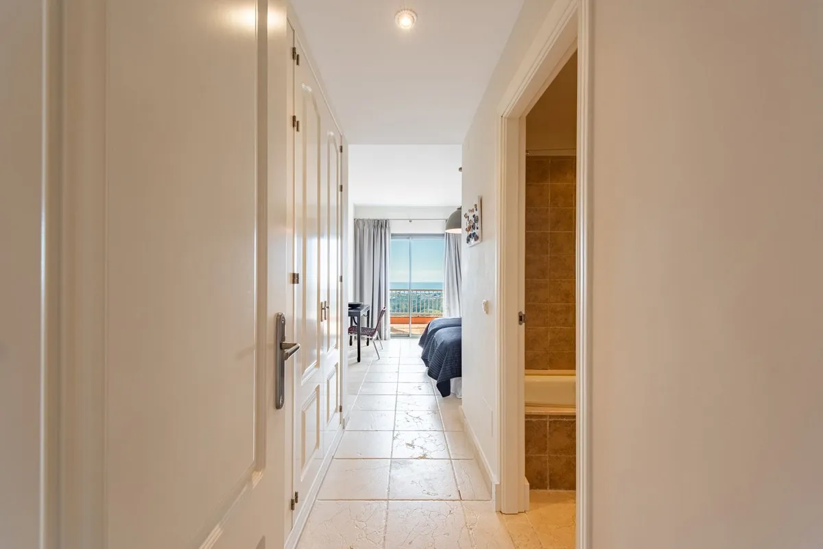 0946001d-87cf-44bf-b163-703dd5637d26