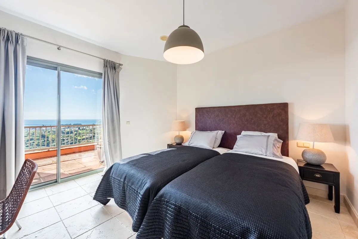 171c9cc8-ee39-47df-a4fb-82391dd91311