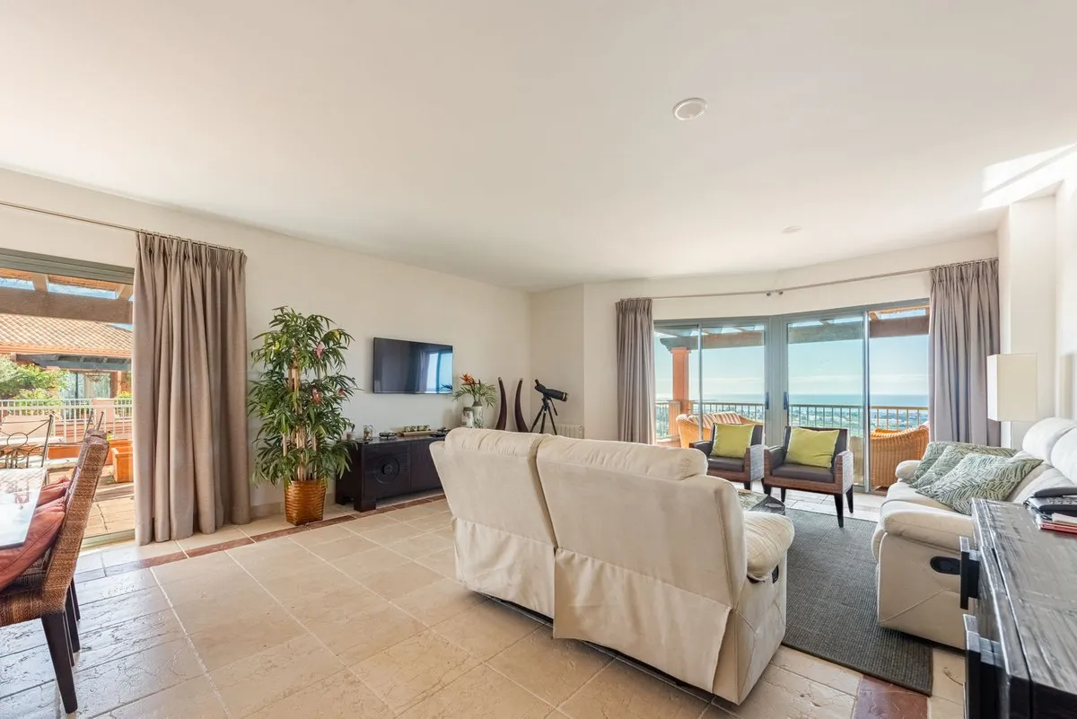 59bd3e40-fe51-41b8-8b30-5e300fd2189d