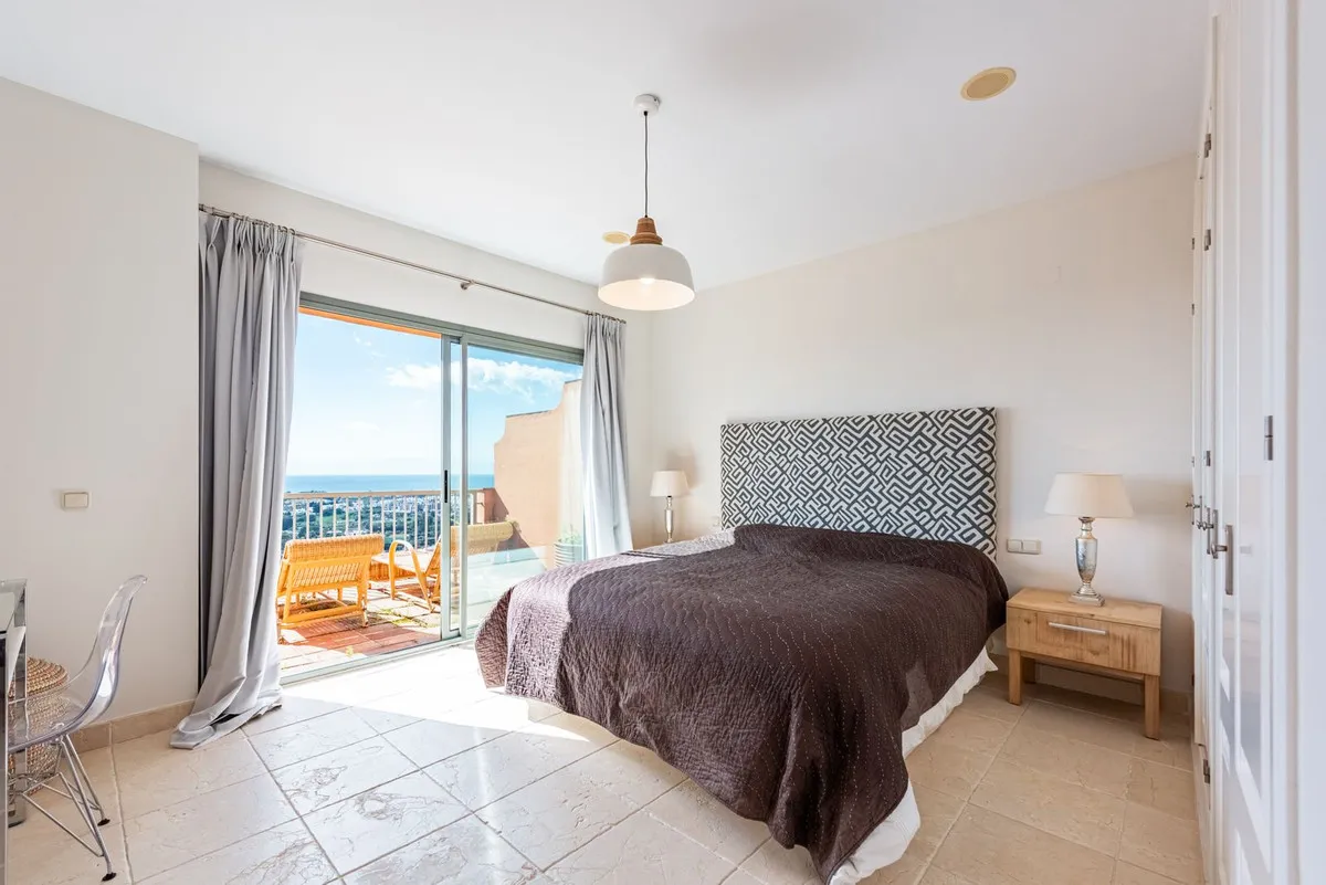 d868a999-184d-4f69-86a5-df5b86637f10