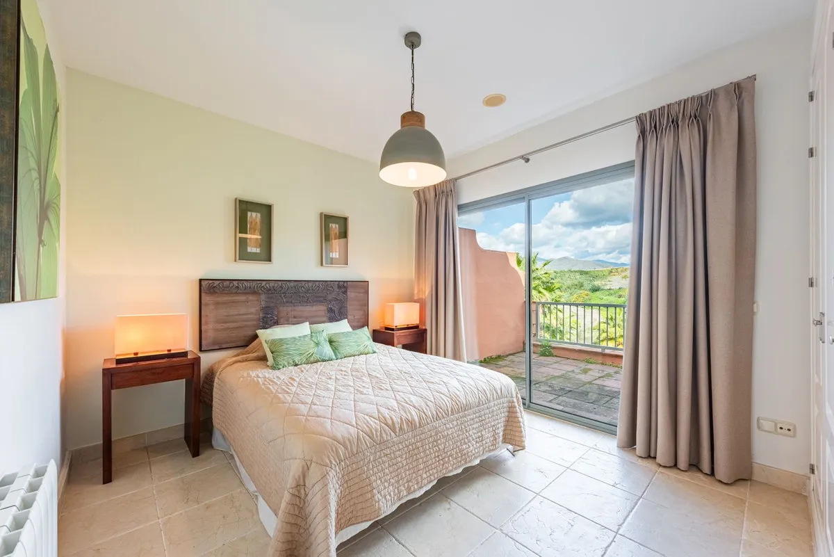 f2afcfca-e823-41b3-b486-2ffe605ee962