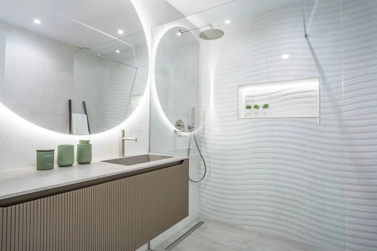 3a299473-7806-405e-9a55-5548f75d9589