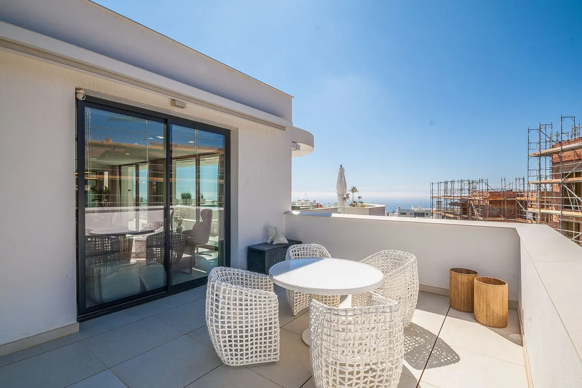 15fa1523-67da-47ee-ab14-306057742ae7