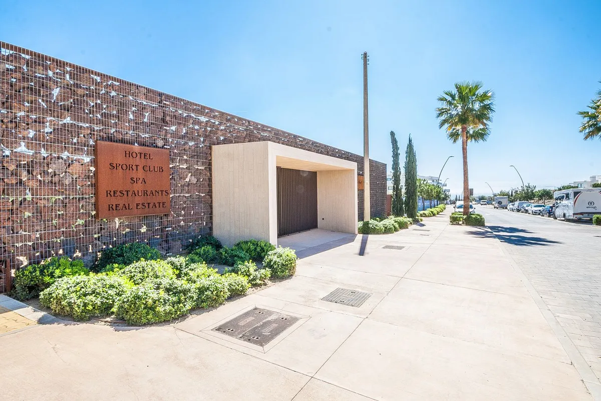 7bd026e0-6511-4c39-8fa5-47b4f70eb7ec