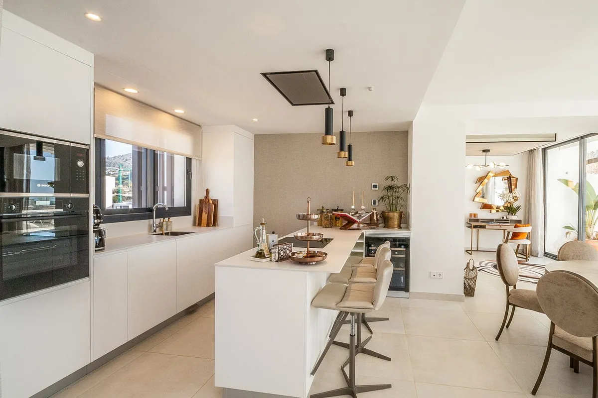 ab398a87-826c-4d71-b092-dde91877d5f9