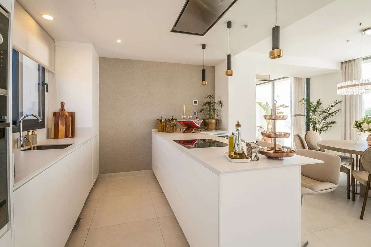 c9f12ecb-a61a-4fb8-ab42-64e98a556b56