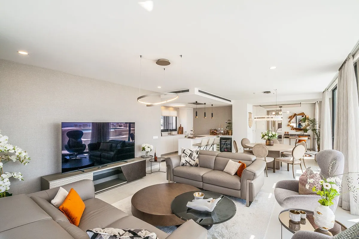 cc2fd86c-089c-4e88-8816-c583f33f3fe6