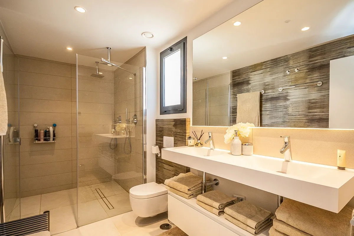 ccc0810f-fac9-4ff2-bf10-2f497fd7694b