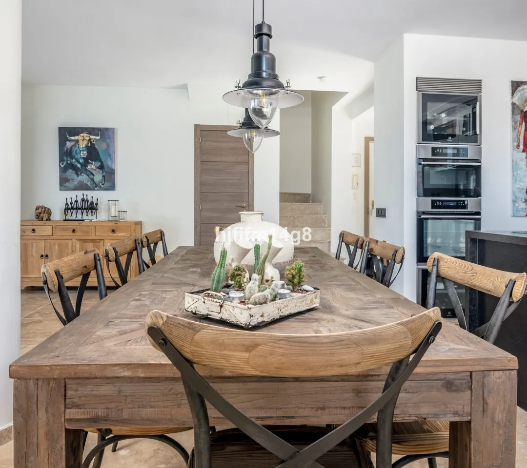 7f1aae17-4742-4d99-bb25-7753a90e7b26