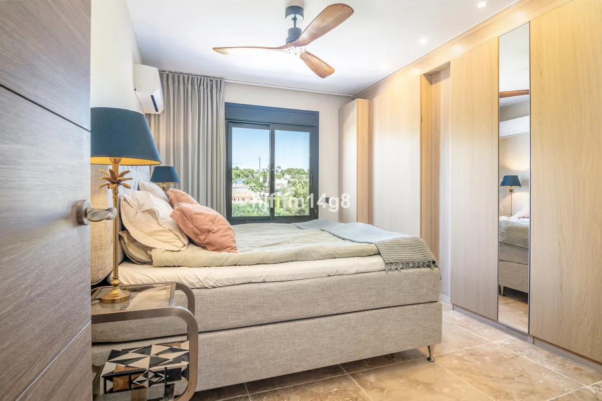 e6e3cb31-7cdf-491e-8738-6c2c38540d78