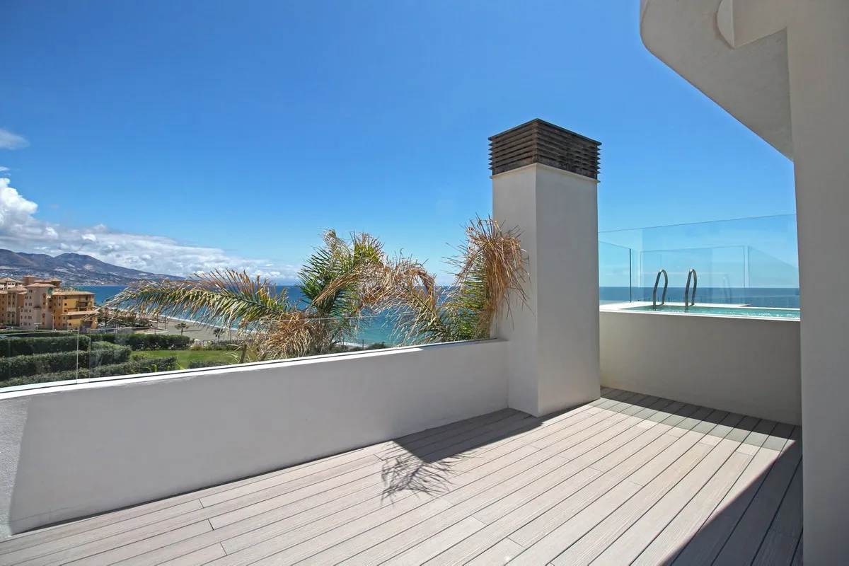 eee4b834-e97c-4848-93ee-8585bb9eae30