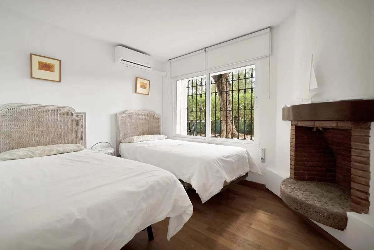 13703670-8f5a-47a4-8ec7-ca3af1ebb9e0