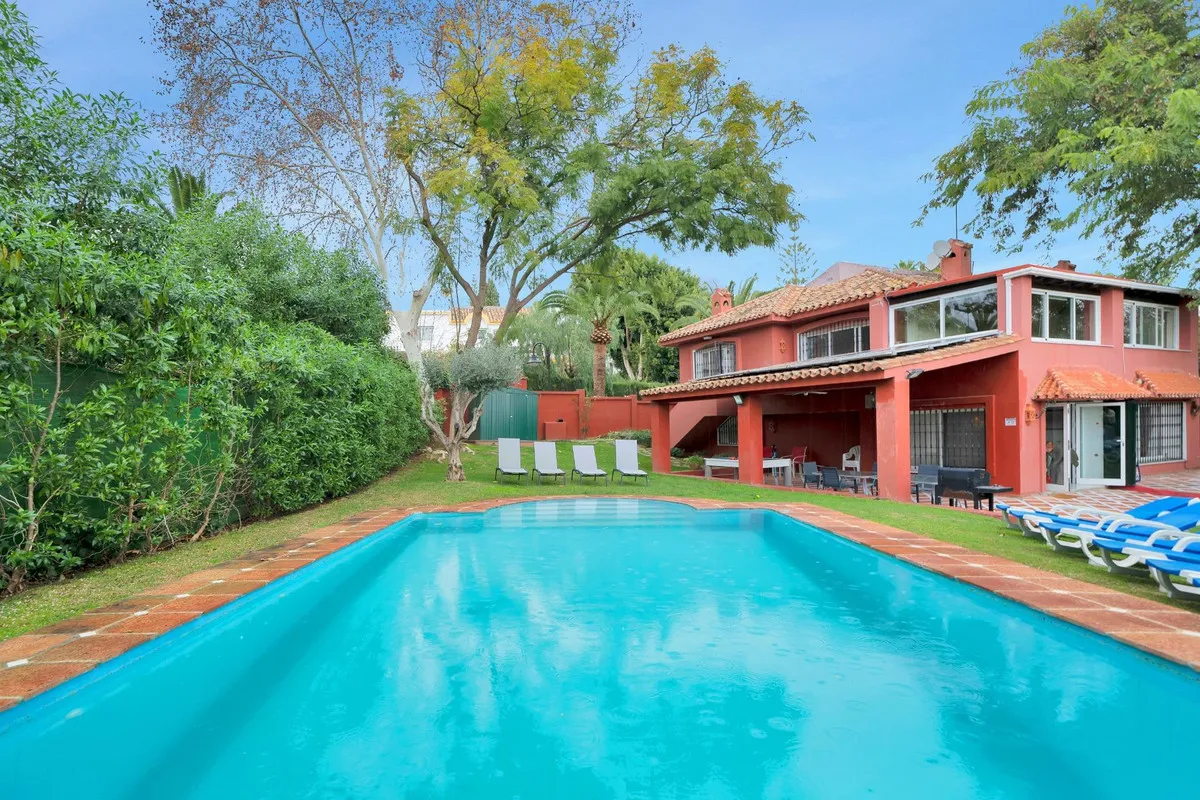 b3761a1c-02be-4dff-a904-9482f13e43d7