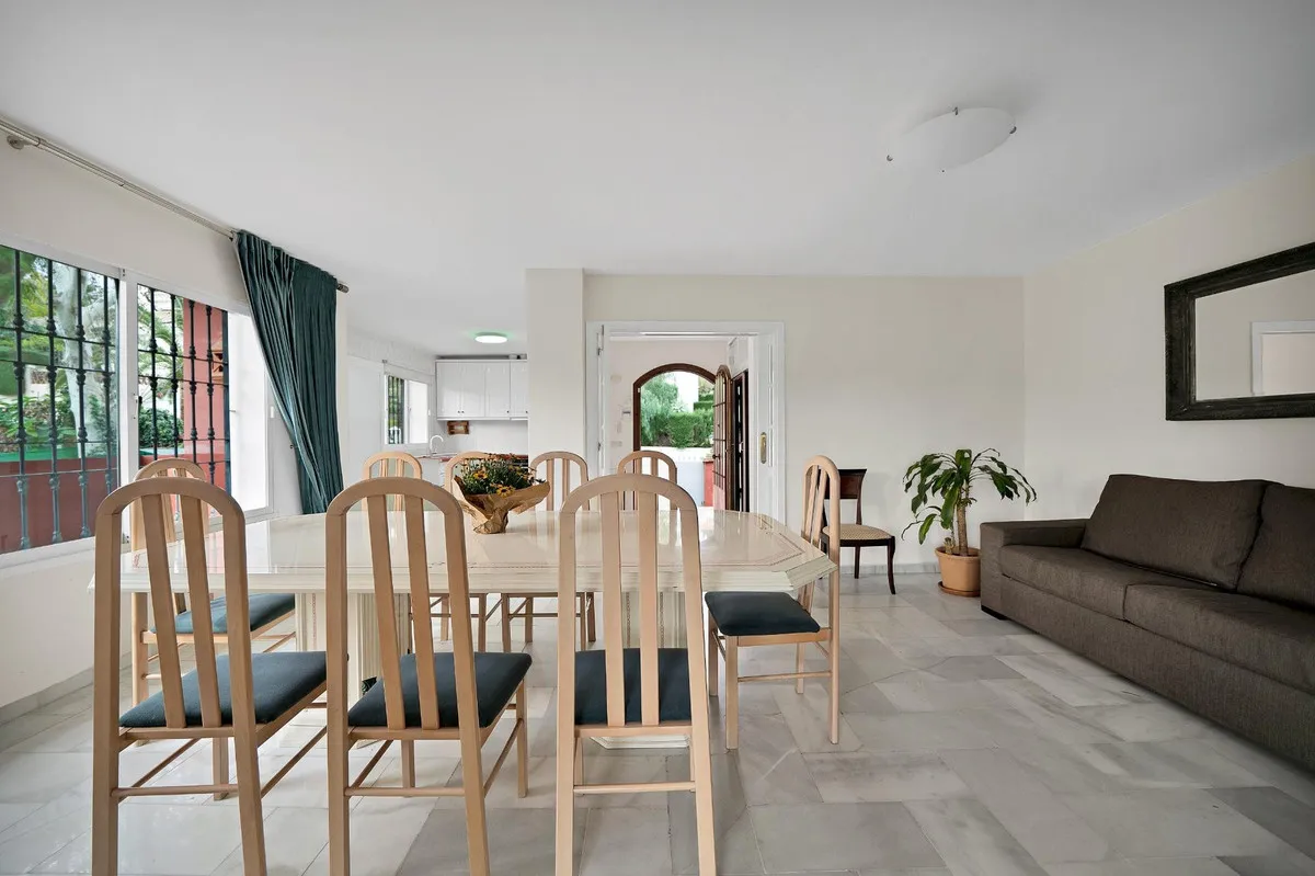 dacf7090-533f-4802-8c3b-8a2ce293be9c