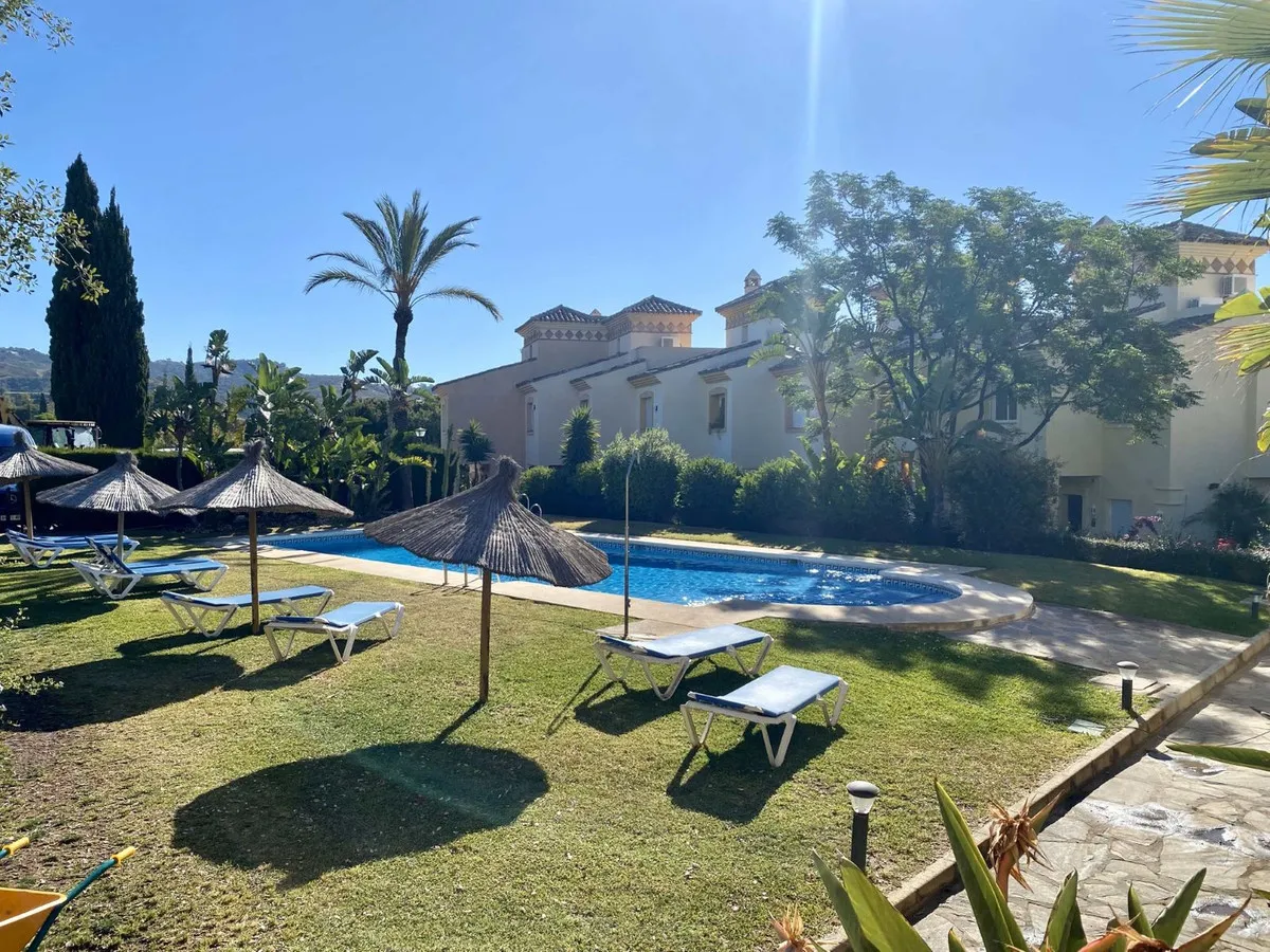 01f6c646-02f3-4449-b93f-77933013f6d8